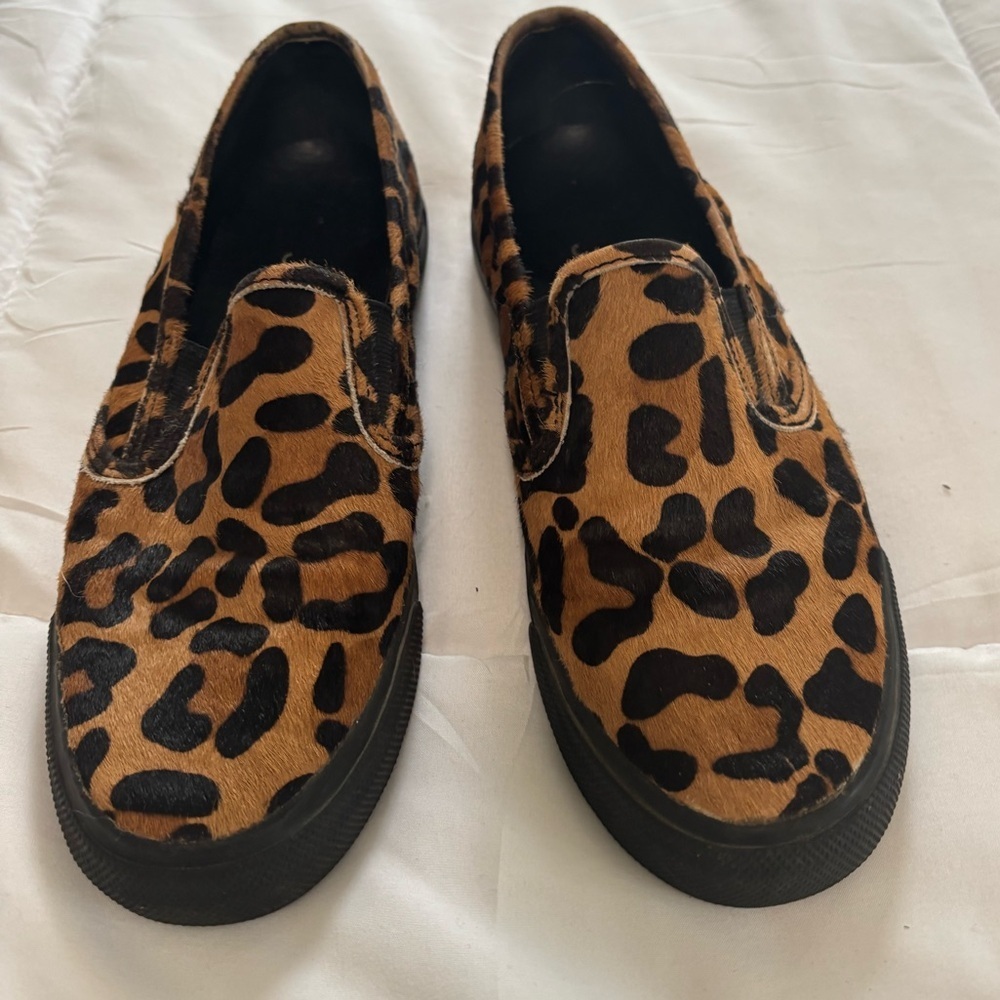 Jeffrey Top Slider Brown and Black Loafers with Classic Design